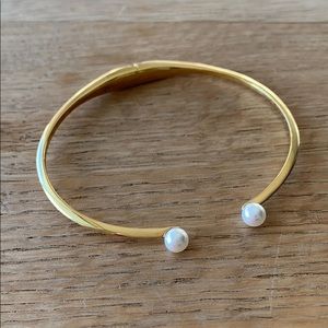 Nadri Faux Pearl Station scuff, Gold